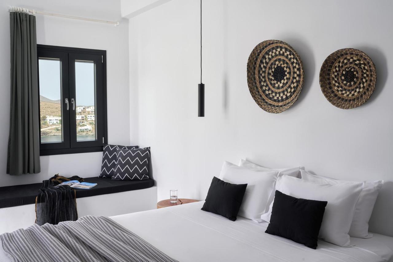 The Thermia Suites Kythnos Exterior photo